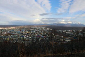 Fototapeta premium the city of Petropavlovsk-Kamchatsky in autumn.