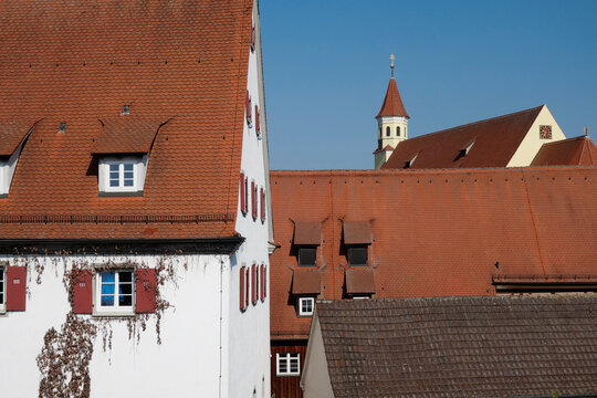 S&ouml;flingen bei Ulm, Blick &uuml;ber den Klosterhof, Biberschwanzdach