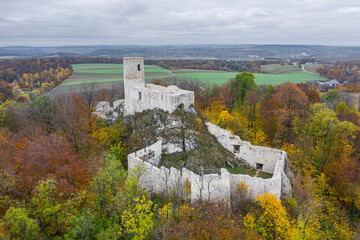 Ruins of the Pilcza castle in Smoleń, Poland © Dejan Gospodarek
