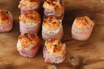 Japanese rolls with bacon rice and mussels