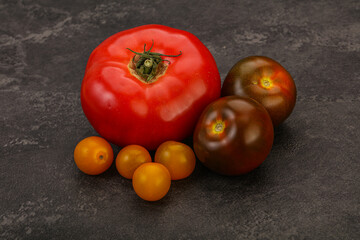 Tomato mix - red, yellow and cumato