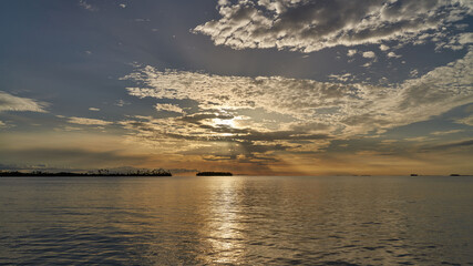 Fototapeta premium Sunset over uninhabited islands of archipelago San Blas, Panama 