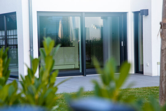 Haus / Neubau / Reihenhaus / modernes Wohnen / Immobilie / Hausbau / Bauboom / B&uuml;ro / Markler / Traumhaus