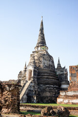 Fototapeta premium Ayutthaya was founded in 1351 by King U Thong, who proclaimed it the capital of his kingdom, often referred to as the Ayutthaya kingdom or Siam. It is named after the ancient Indian city of Ayodhya. 