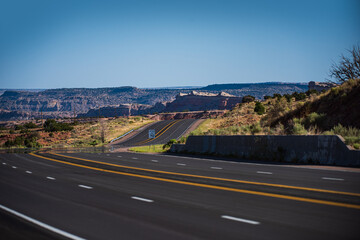 Fototapeta premium Asphalt road panorama in countryside on Autumn day.