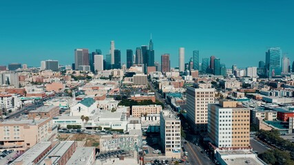 Fototapeta na wymiar view of downtown city