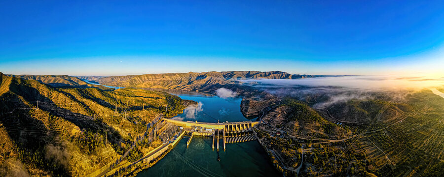 Aerial view of Pant&Atilde;&nbsp; de Riba-roja, a dam on the river Ebro in Spain