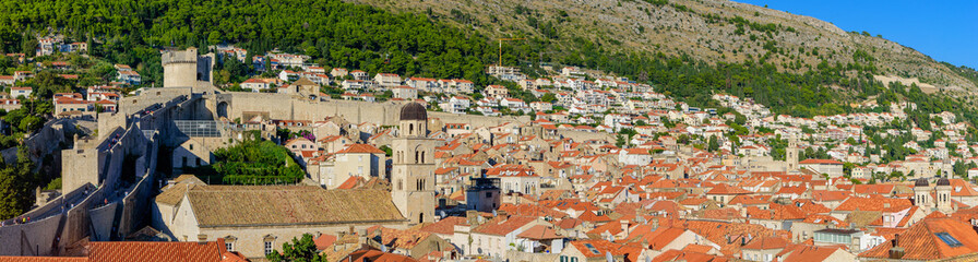Fototapeta na wymiar Panorama of the old town of Dubrovnik, Croatia