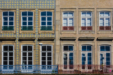 Obraz premium Fragments of traditional Portuguese architecture of old buildings in Porto old town, Portugal.