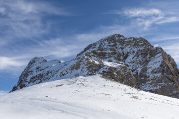 Fototapeta na wymiar snowed peak