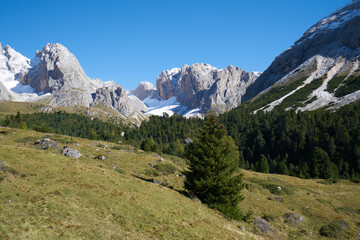 Fototapeta na wymiar Rocky mountain scenery, Dolomites, Italy