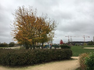 Empty playground on an autumn afternoon in France (Serris - Val d´Europe - Octobre/2020)