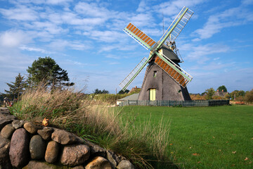 Obraz na płótnie Canvas Windmill, Nebel, Amrum, Germany