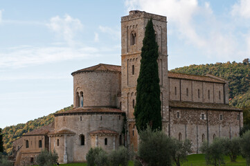 Fototapeta na wymiar Abby of Sant'Antimo, Tuscany, Italy