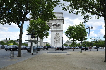 Fototapeta na wymiar Arch of Triumph - Paris