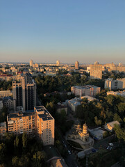 Fototapeta na wymiar city skyline at sunset (Kiev, Ukraine)