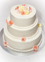 Obraz na płótnie Canvas wedding cake from white chocolate
