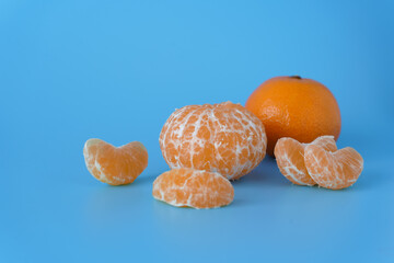 freshly peeled tangerines and slices