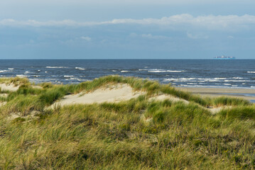 Fototapeta na wymiar Blick vom Oststrand der Insel Baltrum auf die Nordsee