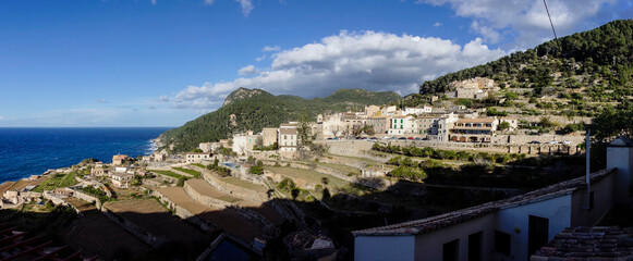 Naklejka premium huertos y bancales, Banyalbufar. Parque natural de la Sierra de Tramuntana, Mallorca,Islas Baleares,Spain.