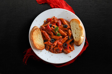 Mediterranean pasta / Red Sauce Pasta