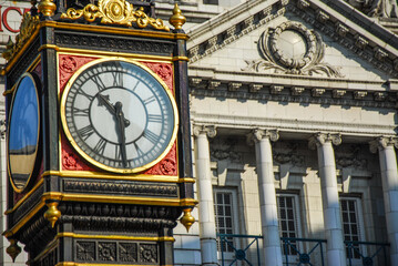 Victoria Palace theatre and little Ben clock