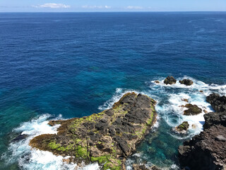 sea and rocks