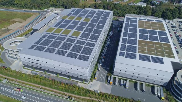 倉庫・空撮・ドローン