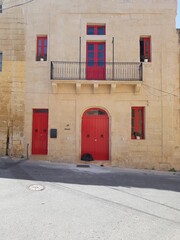 Fototapeta na wymiar Malta style building