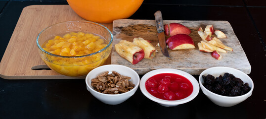 Ingredients for the preparation of apple salad
