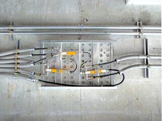 Connection cable signal. Installation of cable systems.
