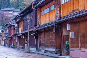朝のひがし茶屋街