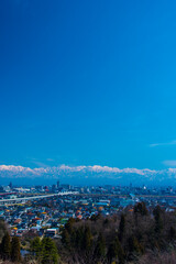 富山市街と立山連峰の眺望