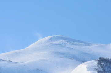 冬の飯豊の雪山
