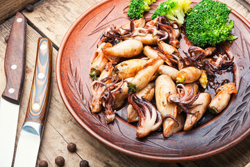 Baked squid with vegetables