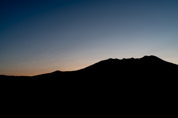 夕暮れの御嶽山