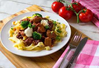 meat with pasta and vegetable 