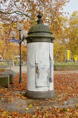 Nürnberg - alte Litfaßsäule auf der Insel Schütt