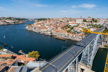 Obraz premium Vistas del puente en Oporto. Portugal.