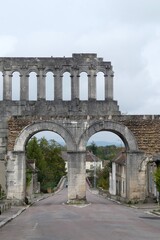Fototapeta na wymiar roman aqueduct Arroux door