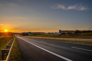 Fototapeta premium sunset over the highway