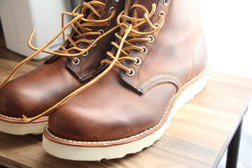 少し汚れてあじのあるブーツ