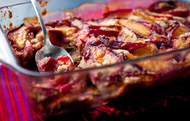 Crunchy topped whole wheat plum cake