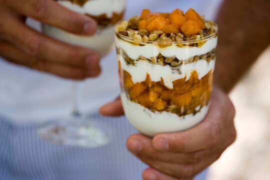 Honey apricot parfait with Greek yogurt, walnuts and cinnamon