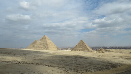 Fototapeta na wymiar Giza pyramids landscape. historical egypt pyramids.