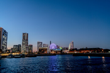 Fototapeta premium 横浜みなとみらいの夜景