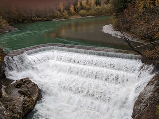 Der Lechfall in der Stadt Füssen in Bayern an den Alpen