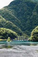 Obraz premium 奈良田湖（西山ダム：早川町）