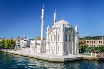Fototapeta na wymiar Ortakoy mosque, Grand medjidieh mosque of Istanbul.