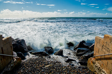 Big Splash on Rocks